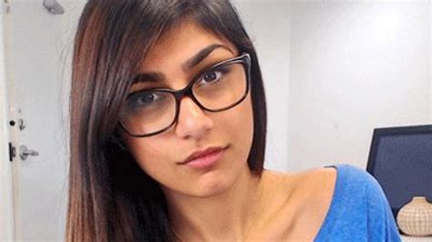 porn of mia kalifa|Mia Khalifa Porn Videos 